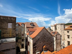 White Stone Apartment  Diocletian Palace