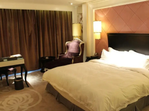 Zhengzhou Baili Zhongzhou International Hotel