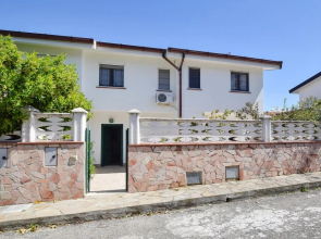 Stunning Home in Roseto Capo Spulico With 4 Bedrooms