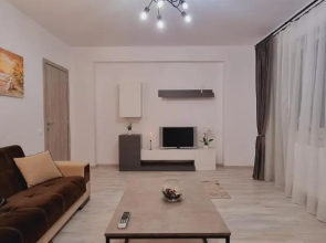 Art Apartment 2
