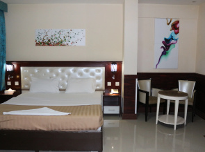 Mariana Hotel