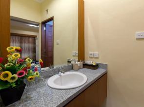 Kubu Petitenget Suite Seminyak