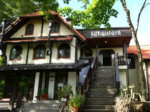 Hotel Hut Walden