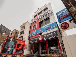 OYO 45609 The Legend Inn