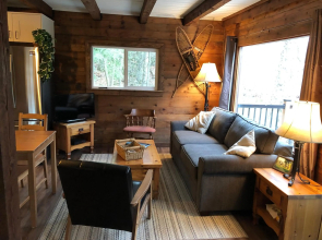 4 Mile Creek Cabin (Creekside)