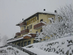 Hotel Rendez Vous