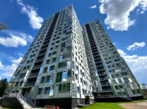 Cosmos (Космос) на улице Революции 52В