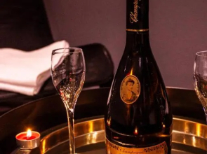 Suite avec Jacuzzi et Sauna Privée