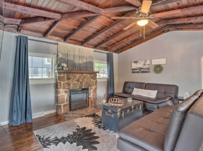 11 Mi to Dtwn Branson: Cottage in Rockaway Beach!