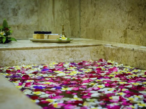 Seaview Patong Hotel