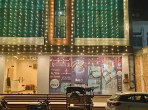 Hotel Anayaa Fairview