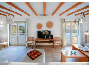 Villa Flo by Anamnesia Collection