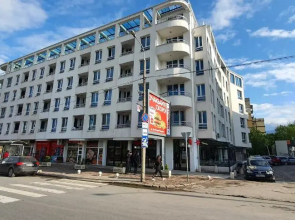 Colonel apartment 937