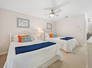 Fairways & Ocean Breeze 2 Bedroom Condo