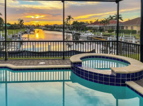 Sunset Views, Dock: Canalfront Home in Punta Gorda