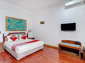 OYO 90479 The Ethnic Hotel Bandung (all Suites)