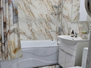 Апартаменты на улице Красных Коммунаров 1