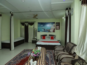 Hotel Deep Palace by OYO Rooms