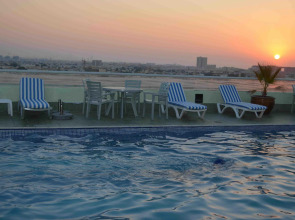 Отель Wescott Plaza Hotel Apartment