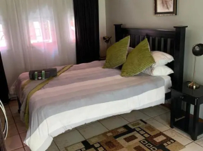 Camelthorn Guesthouse