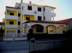 Rooms and Apartments Diana