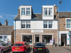 McHoppity House Crail, Sleeps 7, Free Parking