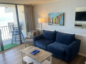 Royal Garden Resort 504 2 Bedroom Condo by RedAwning