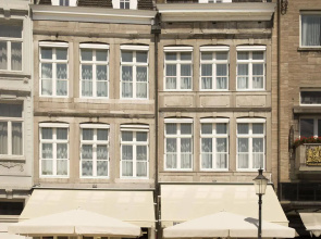 Le Theatre Hotel