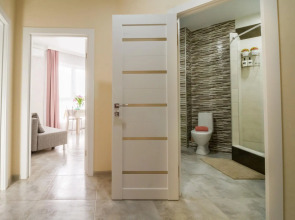 Южный берег на набережной Адмирала Серебрякова