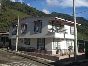Hostal Pijao The White Corner