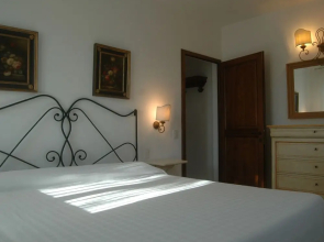 Garden-view Farmhouse in Certaldo With Swimming Pool