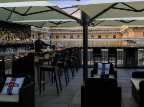 Отель Golden Tulip Rome Piram