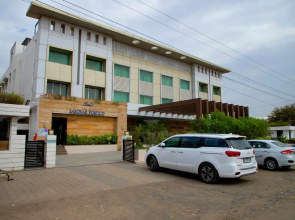Ambar Sarovar Portico Hotel - Gandhidham