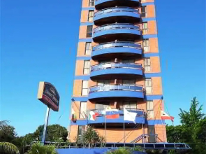 Howard Johnson Tinajeros