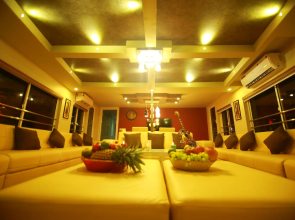 Kerala Luxury Houseboat