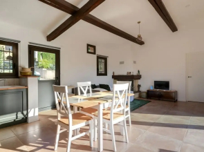 Cottage des Bois Murés Private House