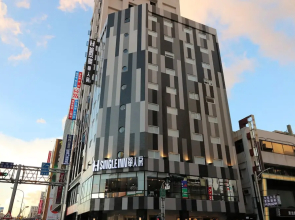 Single Inn Kaohsiung Station Hostel