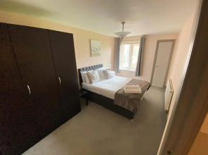 Maidenhead Stylish and Modern 2 bedroom apartment Maidenhead with Pleasant views