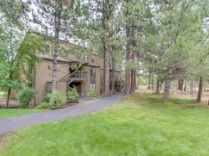 Mt Bachelor Village Ski House #244