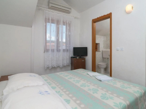 Nice Apartment in Supetar With 3 Bedrooms, Wifi and Outdoor Swimming Pool