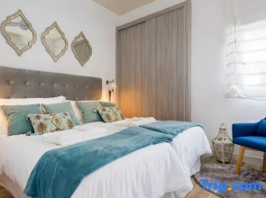 Captivating Apartment in the Heart of Seville. Pajaritos