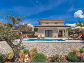 Holiday House Villa Andro