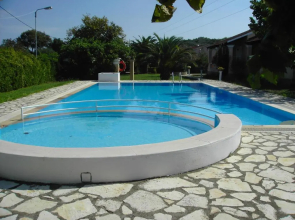 Nikos Apartments