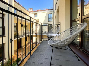 OldTown Apt, Garage Parking&Self Check-in, by Cohost