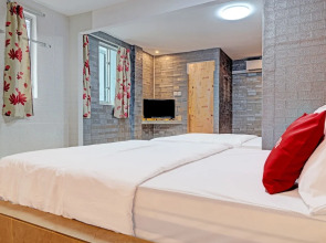 OYO 90604 City Hotel