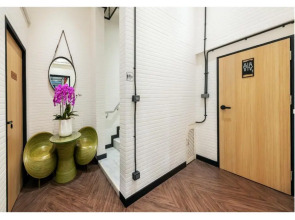 Siam Subway Hostel and Café