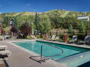 Bear Claw 414 - Bear Claw II Building