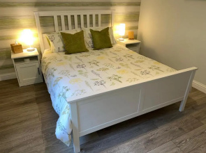 Modern 2 Bed Apartment