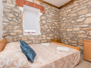 Amazing Home in Donje Rastane With 3 Bedrooms, Wifi and Outdoor Swimming Pool