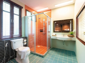 Khaolak Bay Front Resort